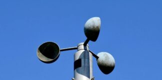 “Le più grandi invenzioni della storia”, l’anemometro: l’invenzione che ci spiega il vento Anemometro