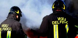 Cagliari, anziano muore nell’incendio della casa invasa dai rifiuti