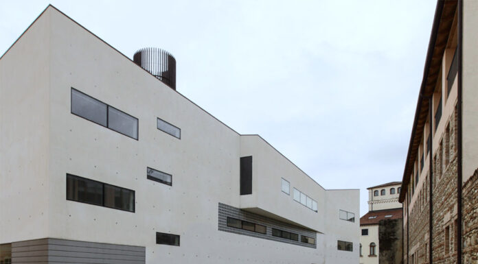 Tribunale della Pedemontana: scontro tra Giovine e il Comitato sulla salute della giustizia a Vicenza Tribunale di Bassano della Pedemontana Veneta il sostegno di Zaia