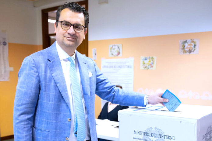 Francesco Rucco ballottaggio vicenza seggi elettorali popolo della famiglia