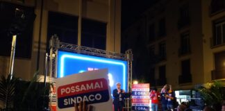 Vergassola lancia Possamai, che chiude la campagna elettorale in piazza delle Erbe: “Ci siamo presi il compito di incarnare una speranza” Giacomo Possamai chiude la campagna elettorale in piazza delle Erbe