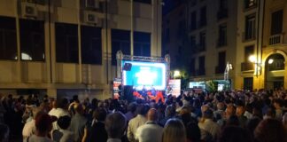 La “festa popolare” di Possamai, tra birra, citazioni colte e “vips” Giacomo Possamai e la festa popolare