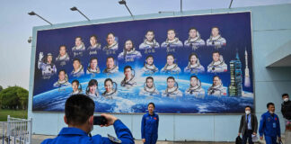 La Cina annuncia un piano per far atterrare gli astronauti sulla Luna entro il 2030 cina