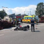 Dueville, motocicletta tampona automobile: ferito un 58enne di Sandrigo. Intervento della Polizia locale Nordest Vicentino dueville tamponamento moto auto