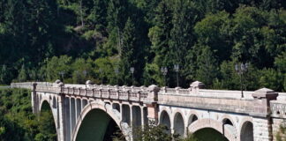 Il ponte di Roana sotto la lente: previsto senso unico alternato diurno per due settimane ponte di Roana