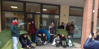Alloggi universitari, le consigliere Camani (Pd) e Ostanel (VcV): “In Veneto 100 mila studenti universitari ma solo 2 mila posti letto” proteste alloggi uiversitari caro affitti