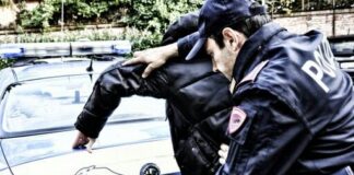 Operazione della Polizia di Stato di Vicenza: fermati e indagati per furto di portafoglio un ghanese e un nigeriano Cittadino tunisino arrestato dalla Polizia di Vicenza (immagine di repertorio) arresto cocaina vicenza arrestato droga