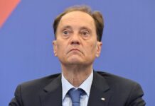 Figli di coppie gay, Ciriani a Rtl 102.5: “Procura di Padova ha agito bene. In Italia il matrimonio è soltanto quello tra uomo e donna” Luca Ciriani figli di coppie gay