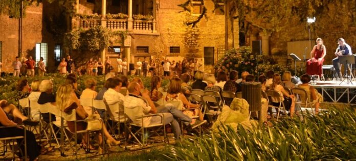 Musica con vista, appuntamenti in alcuni dei luoghi più affascinanti del Paese con il sostegno di Poste Italiane (foto d'archivio)