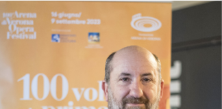 Scopriamo l’Arena di Verona con… Rigoletto! Iniziativa con regista Antonio Albanese per studenti Scuole Secondarie di II grado di Verona e provincia Progetto Arena di Verona Young, con la straordinaria partecipazione del regista Antonio Albanese,