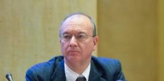 Scuola, Valditara: “Arresto per chi picchia i prof. Educazione sessuale? Solo con ok genitori”