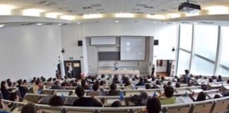 Università, per 56,2% docenti risorse diminuite