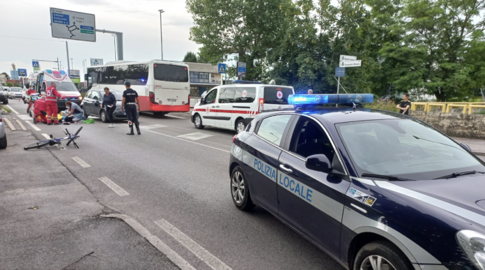 Zanè, urto tra Fiat 500 di una sessantatreenne e un ciclista