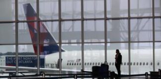 Cyber guasto mondiale, da banche a aeroporti: tilt generale, cosa succede