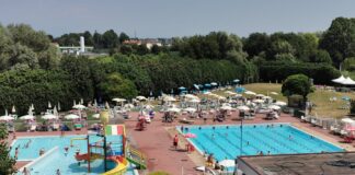 Molesta ed importuna bagnanti piscina San Pio X, Polizia denuncia pregiudicato vicentino con armi e droga. Questore Sartori: divieto di accesso per 2 anni Piscina San Pio X a Vicenza