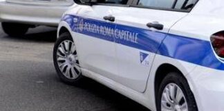Roma, 17enne alla guida fugge all’alt e semina panico sul Gra