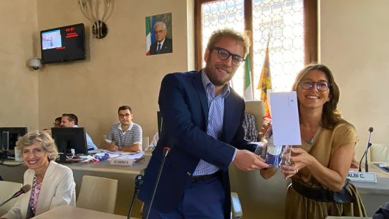 Possamai e Baldinato; borracce Viacqua all'amministrazione comunale di Vicenza Domeniche ecologiche