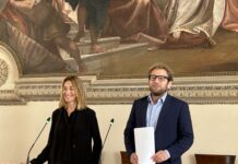 Michela Cavalieri, dg del Comune di Vicenza dal 1° ottobre, risponderà finalmente alle nostre domande del 6 agosto su di lei in Adacta e prima? Da sinistra il nuovo direttore generale Michela Cavalieri e il sindaco di Vicenza Giacomo Possamai