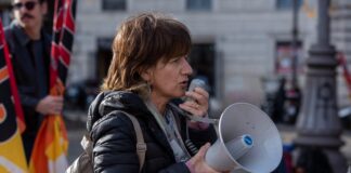 Per Maria Teresa Turetta (CUB Vicenza) “Becero maschilismo” le dichiarazioni del sindaco Possamai su nuovo dg Comune Vicenza Cavalieri e su vice sindaco Sala Maria Teresa Turetta (Cub Vicenza) in piazza cortigiani di possamai