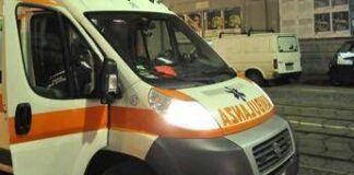 Roma, ha un malore in strada: 40enne si accascia a terra e muore