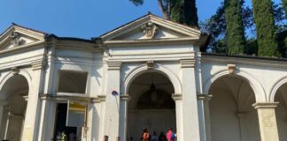 Festa dei Oto, alpini e militari americani puliranno i portici di Monte Berico. Possamai: “Importante attività di volontariato” Portici di Monte Berico