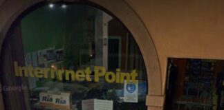 Guarda film e siti pornografici ma non vuole pagare servizio dell’Internet Point, interviene la Polizia di Stato di Vicenza Guarda film e siti pornografici in un Internet Point e pretende il servizio gratis: interviene Polizia di Stato di Vicenza