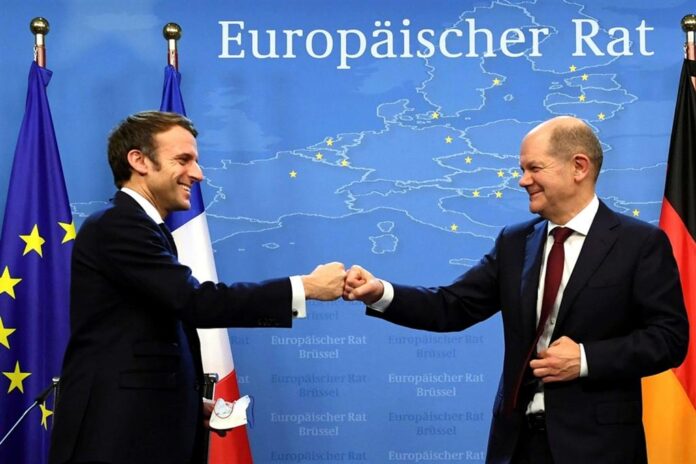 Next Generation EU: il Presidente francese Macron ed il Cancelliere tedesco Sholz, amici - avversari