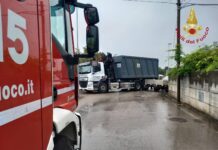 Montorso Vicentino, camion rifiuti coinvolto in incidente: ferito l’autista. Intervento dei vigili del fuoco Autista camion rifiuti montorso vicentino