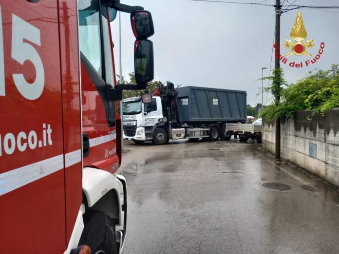 Autista camion rifiuti montorso vicentino