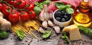 Dieta mediterranea riduce rischio mortalità per le donne, lo studio