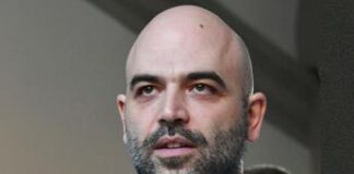 Buchmesse, Saviano fuori da programma Italia: sarà invitato da editori tedeschi
