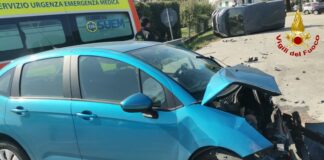 Incidente stradale a Sossano, furgone si rovescia dopo scontro con automobile: due feriti