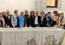 Andos Ovest Vicentino, in 240 per festeggiare i 25 anni tra sostenitori, associazioni e volontarie: le dichiarazioni delle autorità Rappresentanza di volontarie del Comitato Andos Ovest Vicentino