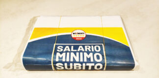 Salario minimo, la senatrice Barbara Guidolin e l’onorevole Enrico Cappelletti (M5S Veneto): un passo avanti, prime 1515 firme verso Roma Salario minimo, plico con firme raccolte dal M5S Veneto