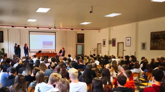 Sindaco Possamai con gli studenti dell’istituto Farina di Vicenza