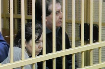 Strage Erba, a Brescia l’udienza sulla revisione: Olindo e Rosa in aula