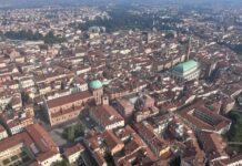 Casa occupata a Vicenza, Maino e Zecchinato (Lega-LV): “Nessuna tolleranza, i proprietari vanno tutelati”. Bizzotto “Situazione fuori controllo” Casa occupata a vicenza, Maino e Zecchinato, basta tolleranza, bisogna tutelare i proprietari