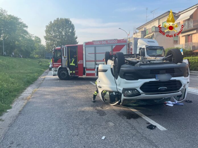 arzignano incidente automobili furgone