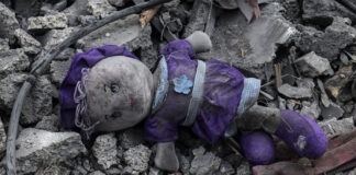 Gaza: Save the Children, sono oltre 800 i bambini scomparsi sotto le macerie gaza