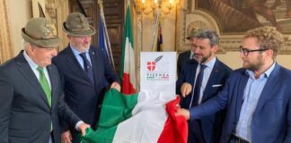 Adunata alpini, uno scudo crociato a forma di cuore simbolo dell’accoglienza: logo presentato da Pinamonti, Marchori, Nardin e Possamai