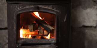 Vecchie stufe, in Veneto bando da 4 milioni di euro per rottamarle. Assessore Bottacin: “Possibile sommare incentivi regionali e statali” rottamazione stufe veneto, Bottacin occasione per le famiglie