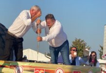 Caseus Veneti, migliaia di persone a Bressanvido per le medaglie e la forma di Asiago Dop più grande d’Italia