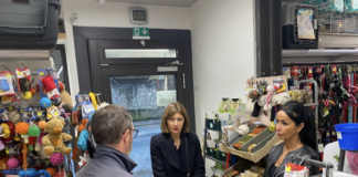 L’assessora di Vicenza Cristina Balbi ha avviato un tour di ascolto nei quartieri a partire da corso San Felice Assessora di Vicenza Cristina Balbi inizia da corso San Felice un giro di ascolto in tutti i quartieri