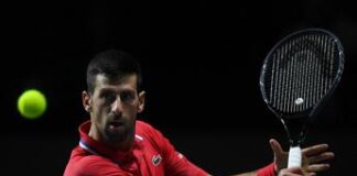 Australian Open, Djokovic supera Etcheverry e vola agli ottavi