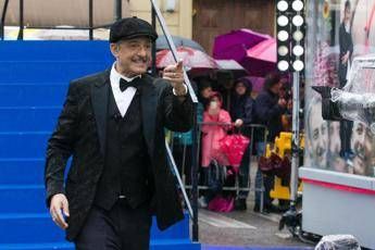 Blitz di Fiorello su Radio2: “Faccio notizia ma non so cosa farò”