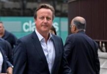 Gb, ex premier David Cameron curato per tumore alla prostata