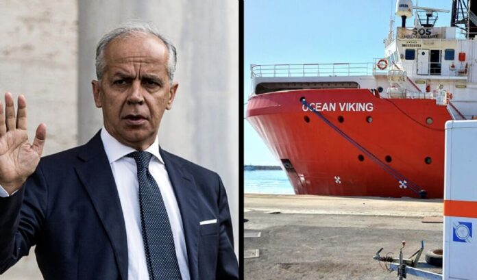 Ministro Matteo Piantedosi e l'Ocean Viking della ONG Sos Méditerranée