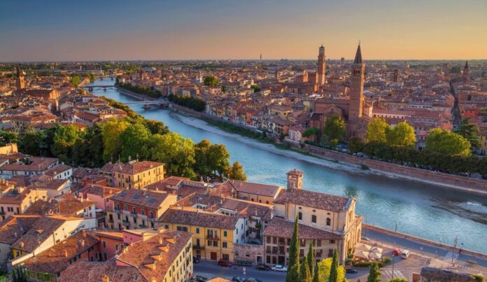 Verona attraversata dall'Adige