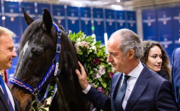 Addio a Varenne, Zaia: “Il Capitano ha fatto sognare l’Italia” Zaia e Varenne