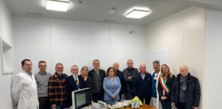 Doppia donazione della famiglia Mettifogo per l’ospedale di Arzignano: nuovi manichini e un monitor amagnetico